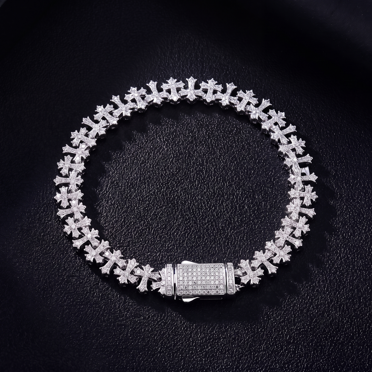 Cross Link Bracelet